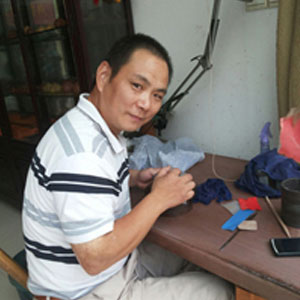 张旭东