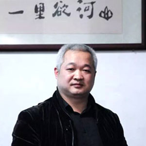 张寅