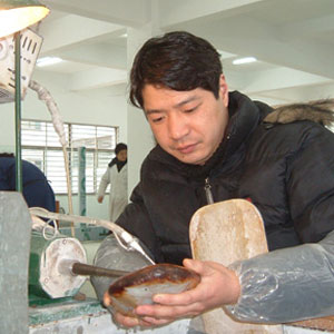 谭亦军
