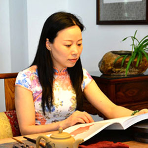 董震红